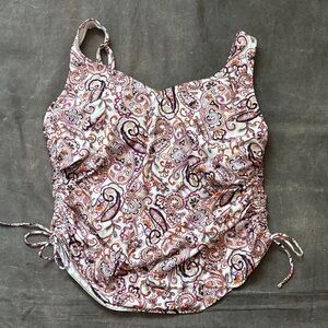 Lands End white retro paisley v neck adjustable tankini top with underwire